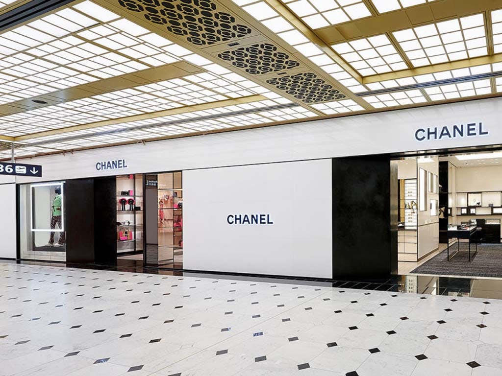 Chanel's Quiet Exit from Russia Amidst Ukraine Crisis