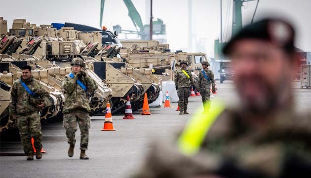 NATO Agrees to Establish Special Mission to Aid Ukraine, Says Polish Foreign Minister Sikorski